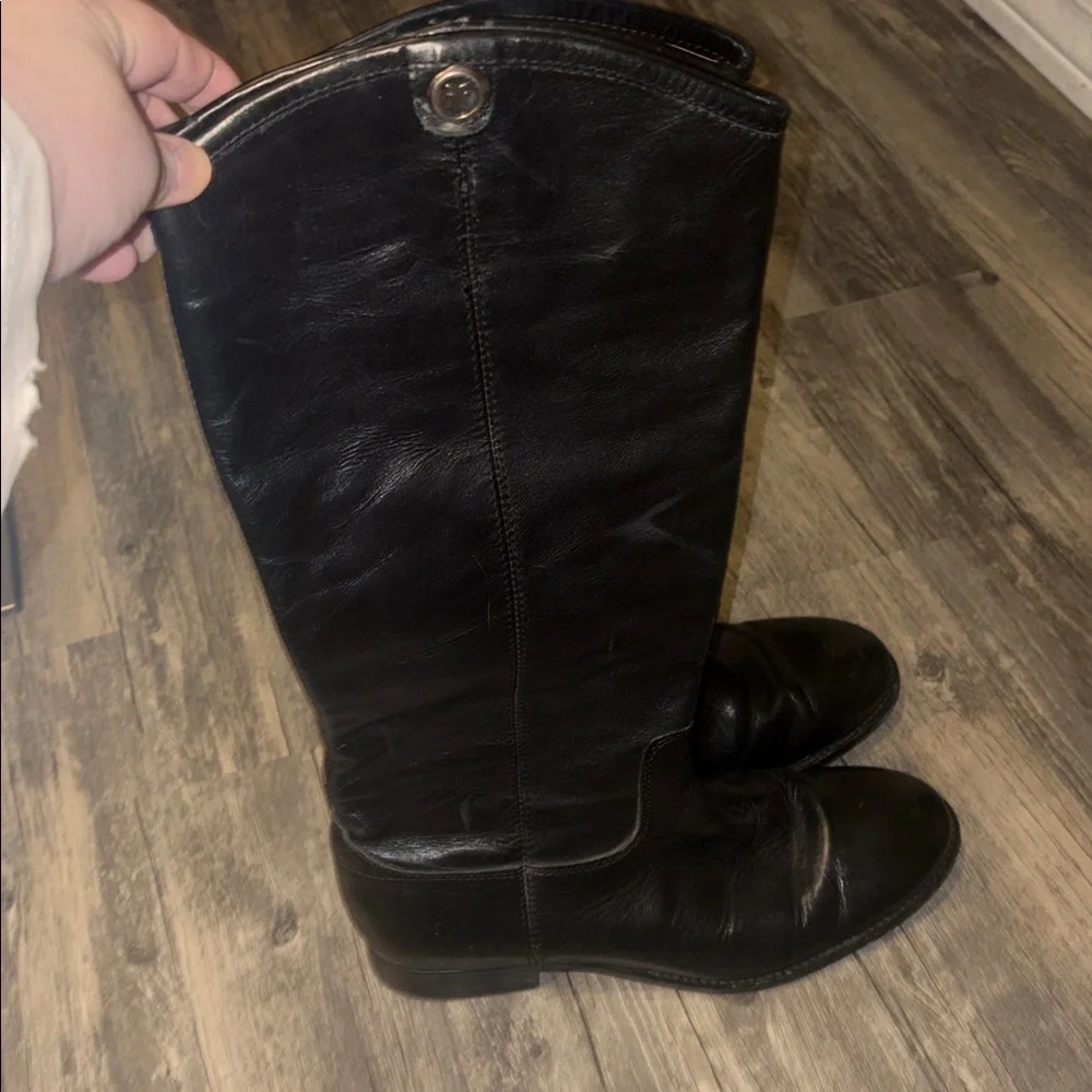 FRYE MELISSA BUTTON 2 woman’s size 8.5 B  Black